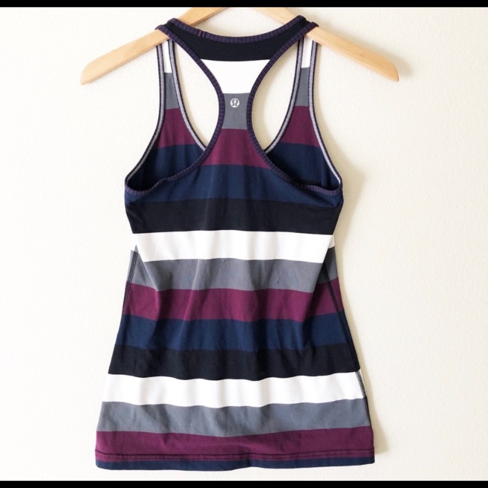 Lulu Lemon Razorback Tank - Picture 3 of 5
